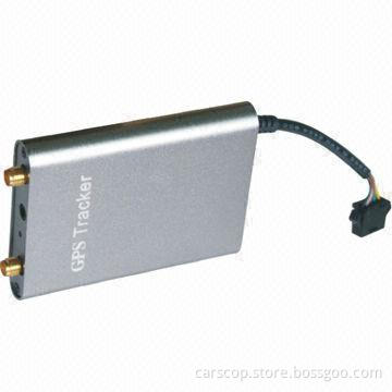 Car GPS receiver with external antennas ensuring a better signal
